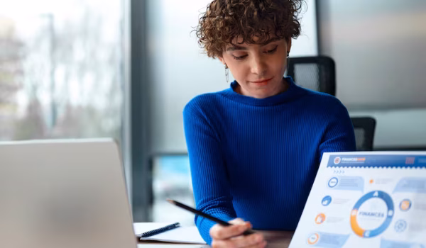 تحلیل کسب و کار آموزش آنلاین